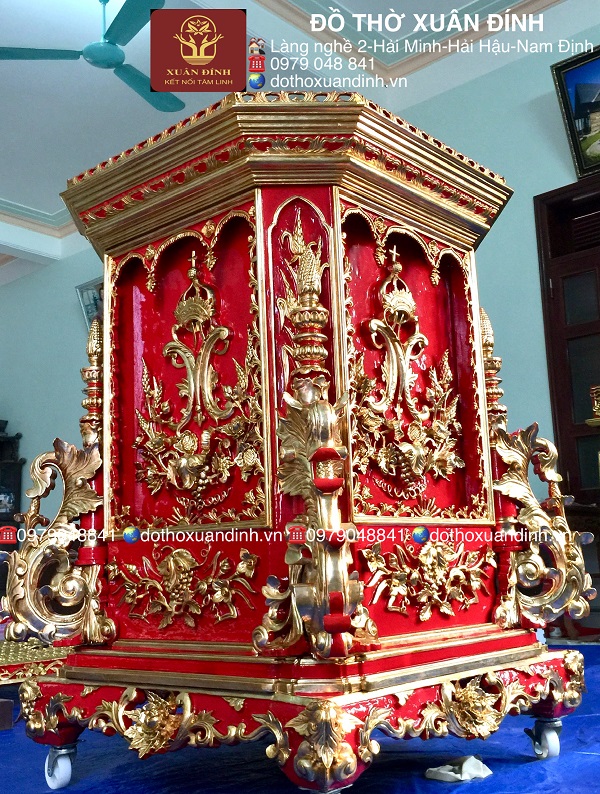 bệ tượng công giáo